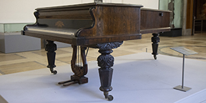 George Eliot's 50th birthday piano
